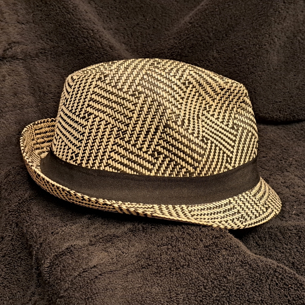 FEDORA Medium